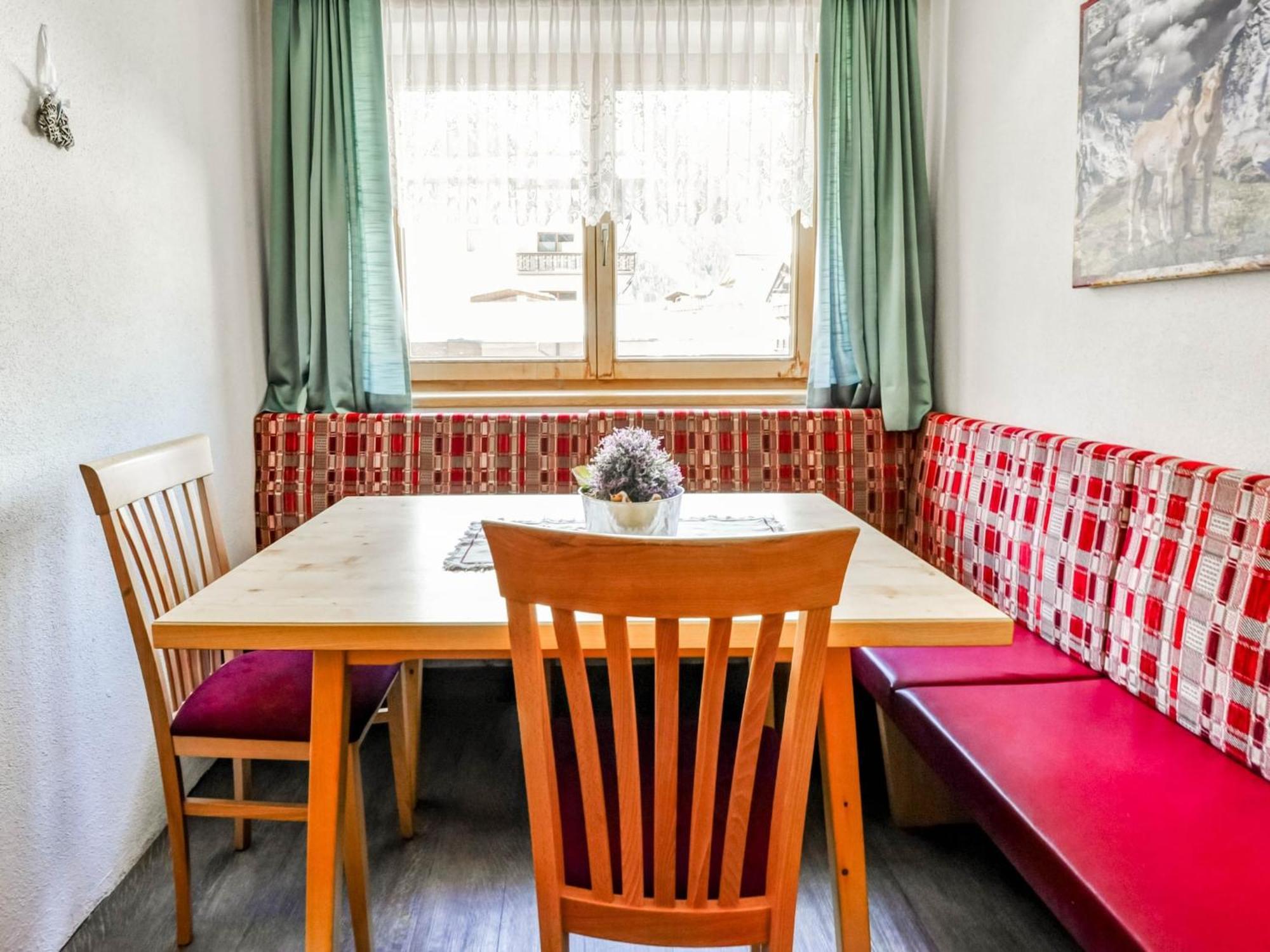 Comfortable Apartment In L Ngenfeld With Ski Storage Längenfeld Exteriér fotografie